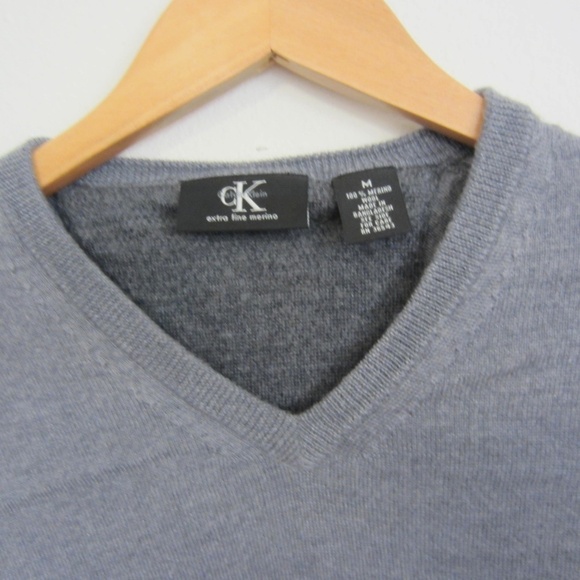 Calvin Klein Sweater Men's M‎ 100% Merino Wool V-Neck Ultra Soft,with **FLAW** - Picture 4 of 15